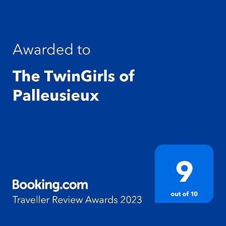The Twingirls Of Palleusieux Pre-Saint-Didier Exterior photo